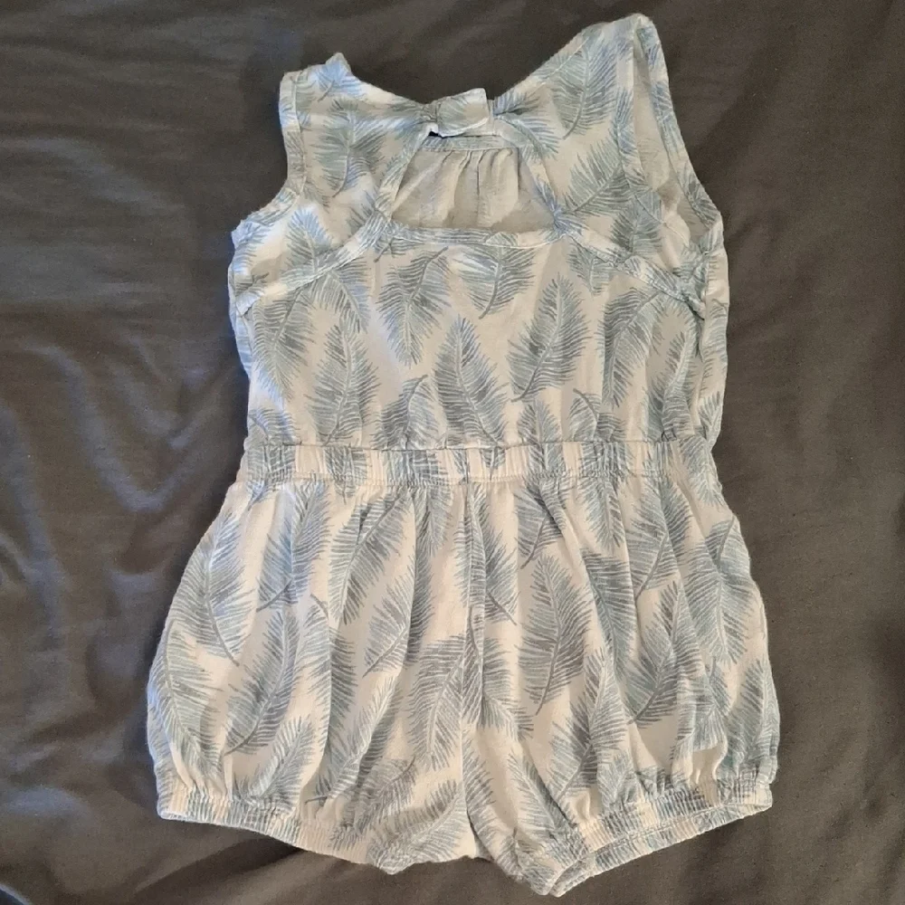 Old Navy White With Light Blue Leaf-Print Sleeveless Romper